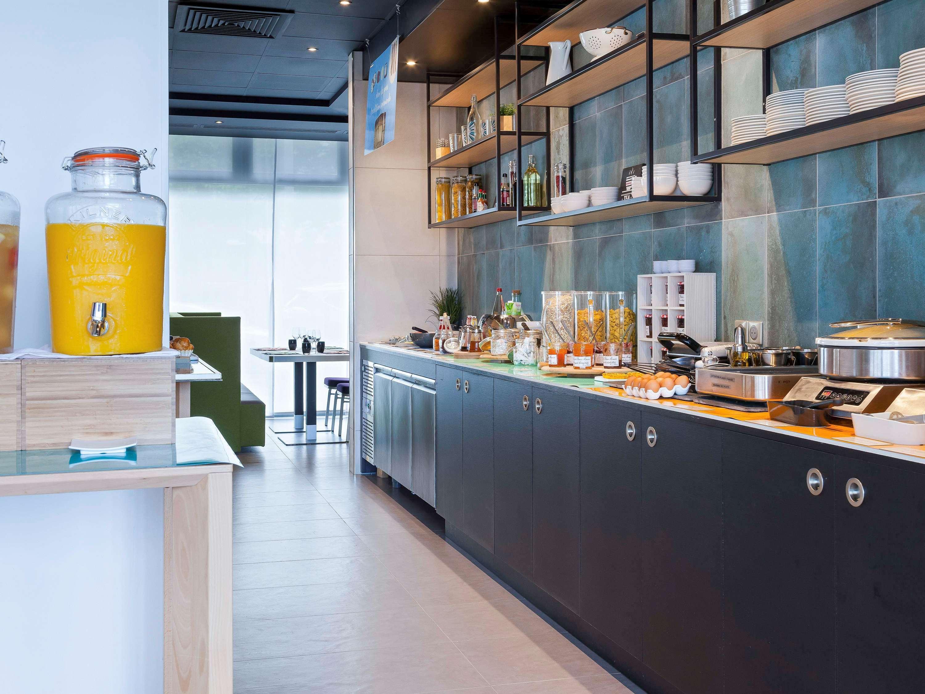 Novotel Tours Centre Gare Экстерьер фото