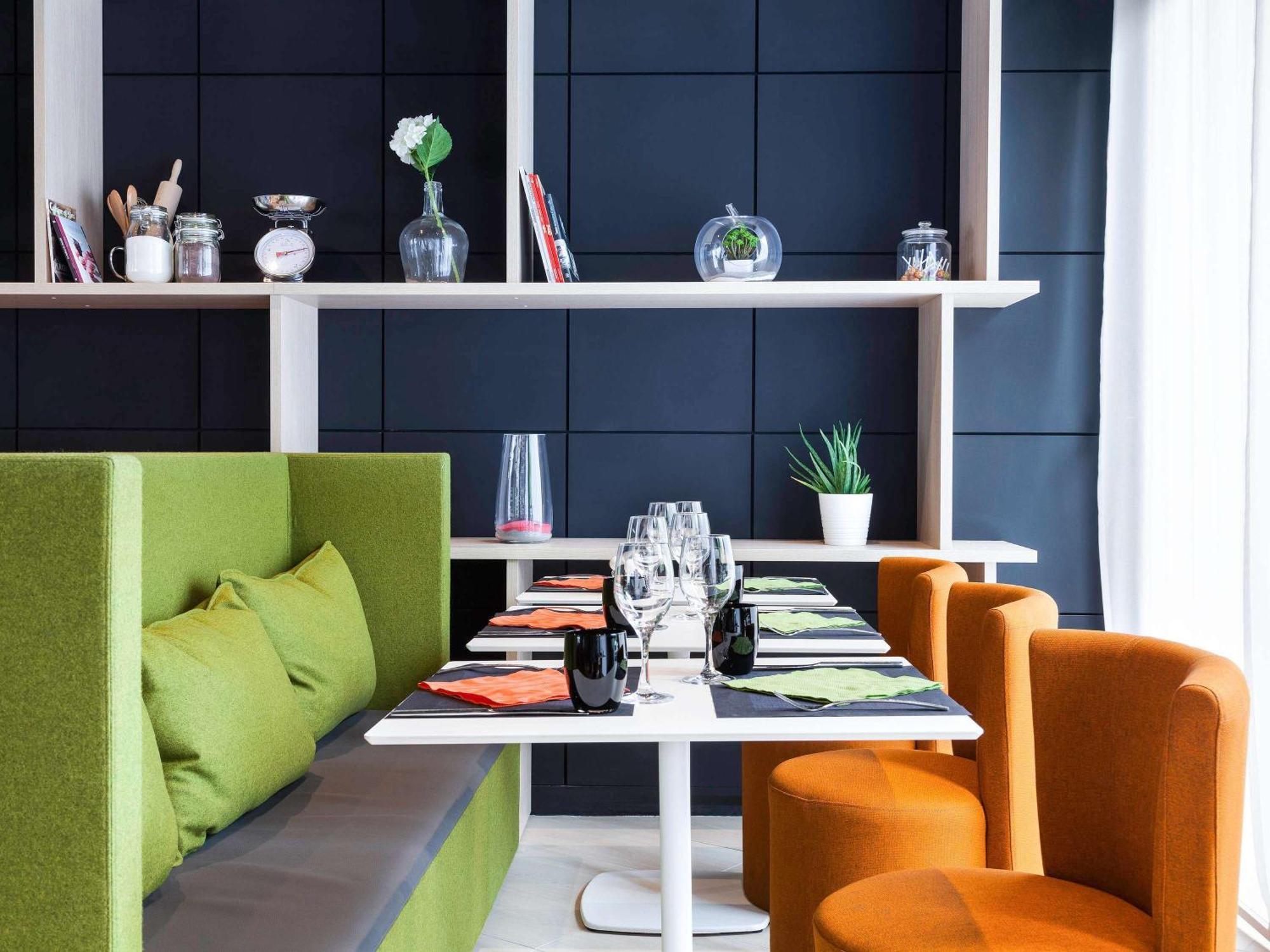 Novotel Tours Centre Gare Экстерьер фото